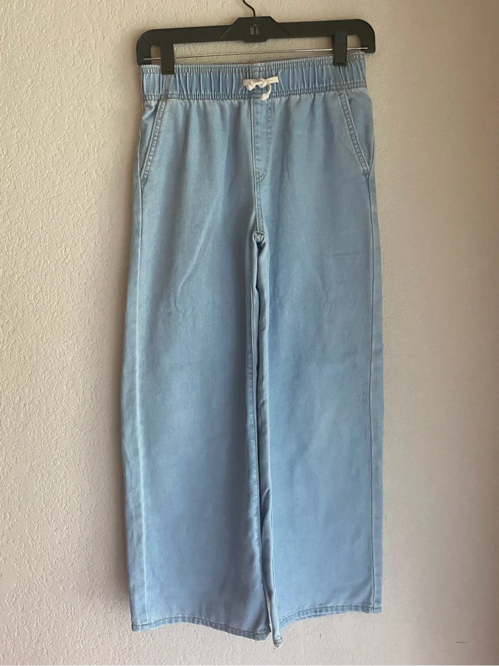 Light Wash Elastic Waist Wide Leg Jeans